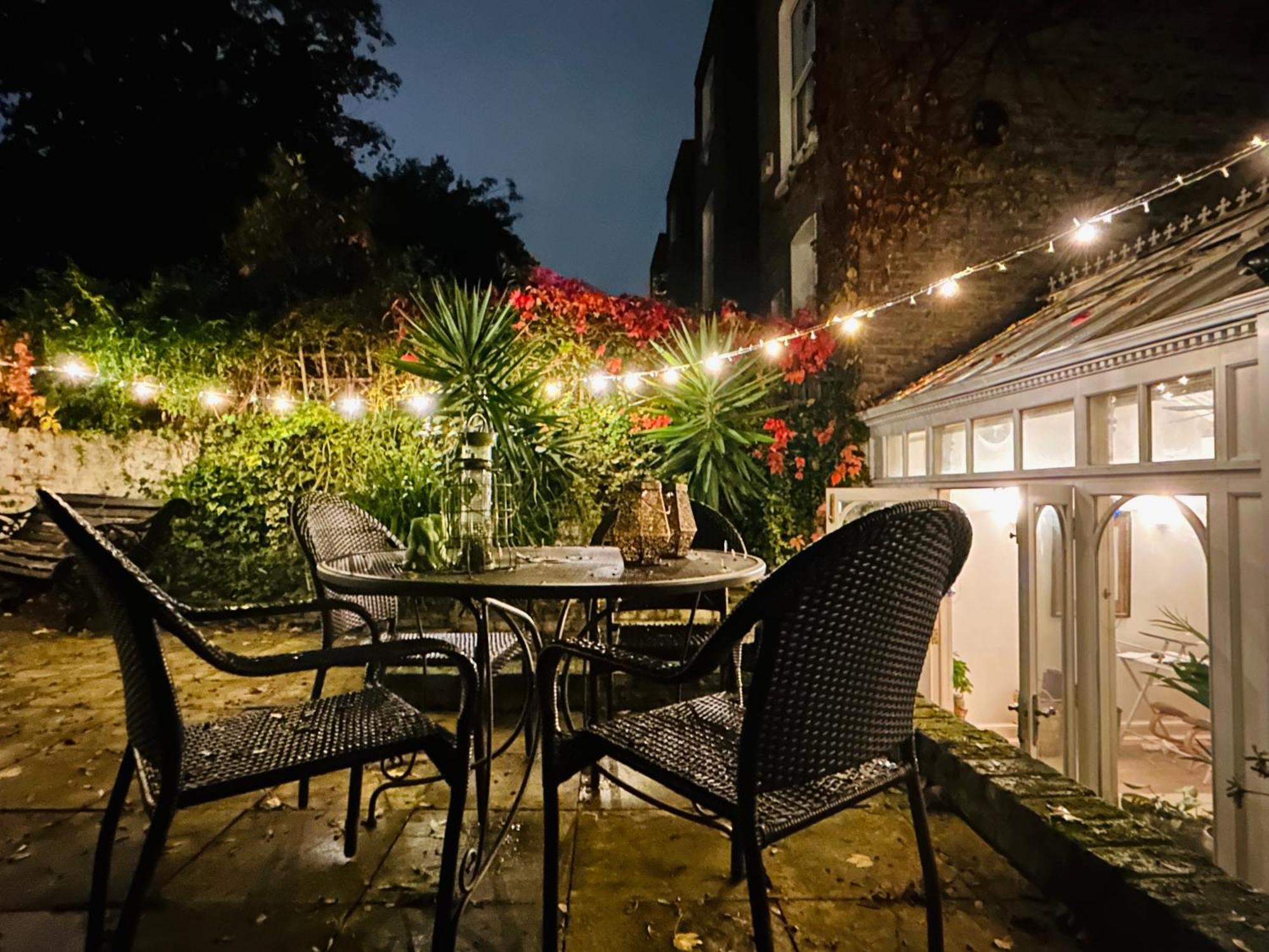 Апартаменты Kensington Secret Gem Лондон Экстерьер фото